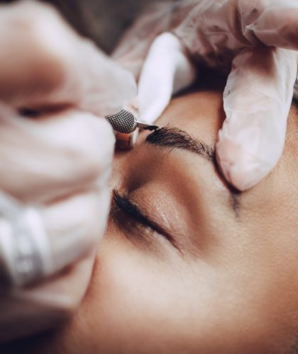 Microblading Eyebrows Treatment